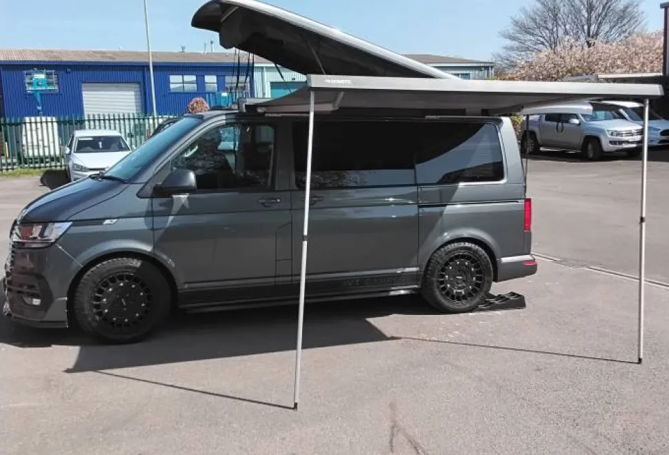 Volkswagen T6.1 Transporter Highline AVT Campers 2023
