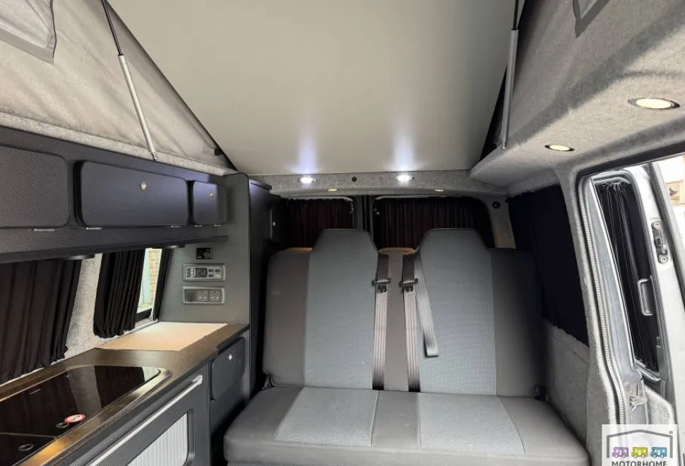 Volkswagen Camper King  St Tropez  2018