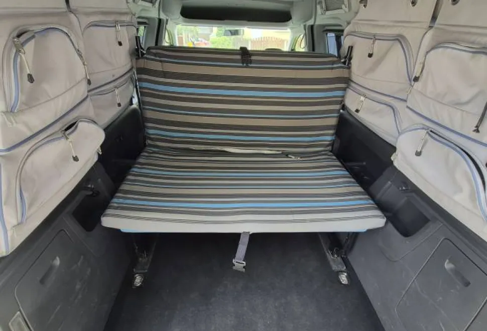 Volkswagen Caddy Camper 2013