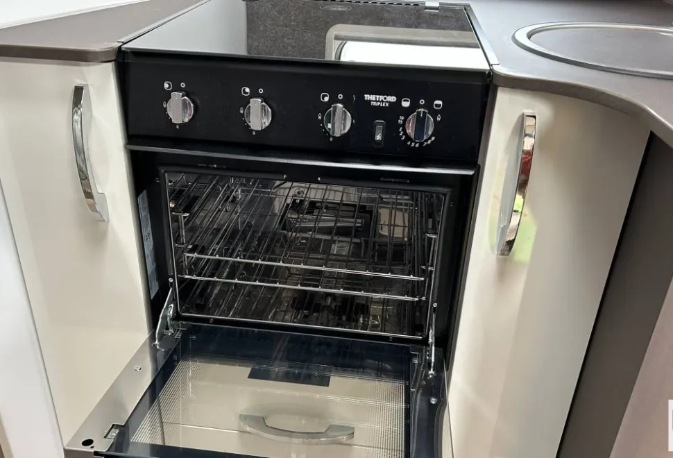 Burstner Lyseo TD  Harmony 744  2025