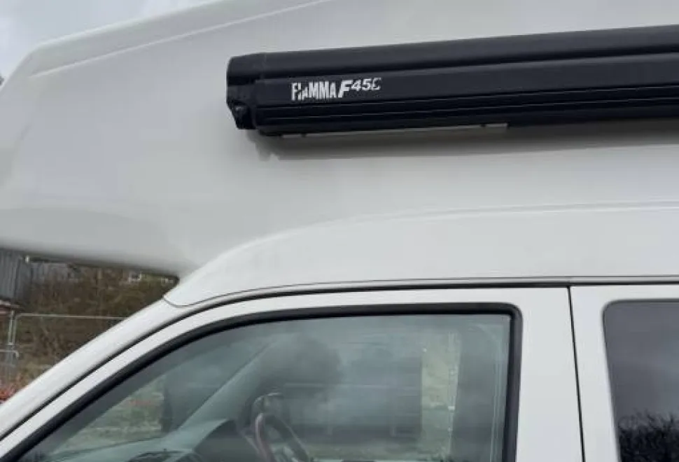 Volkswagen Camper King   2015