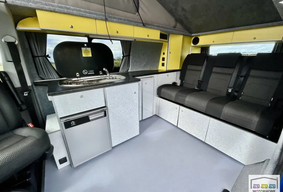 Volkswagen Transporter  2021