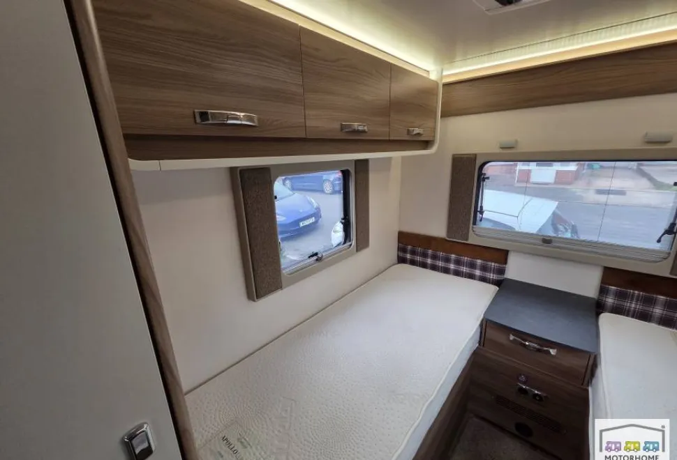 Swift Escape Compact C502 2021