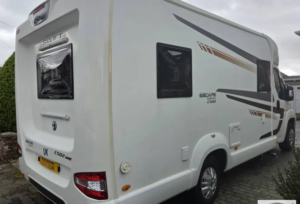 Swift Escape Compact C502 2021