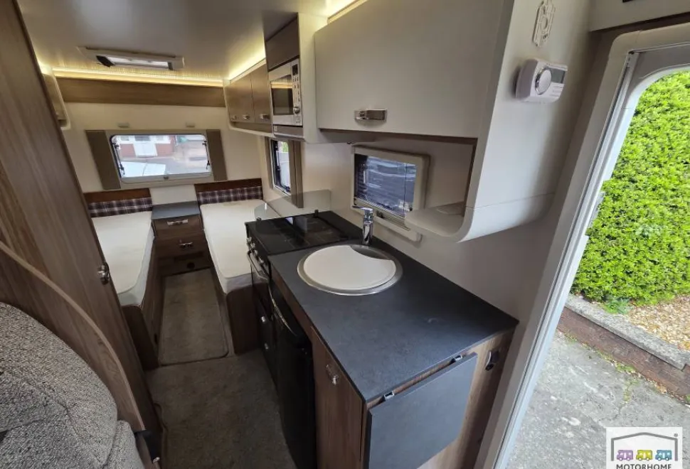 Swift Escape Compact C502 2021