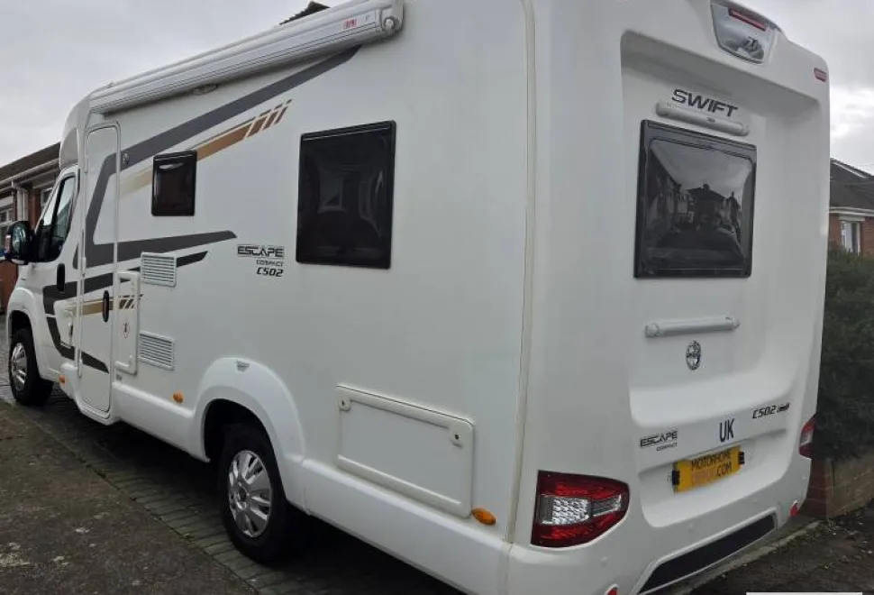 Swift Escape Compact C502 2021