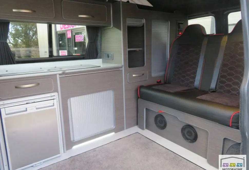 Volkswagen T28 Start Line 2015