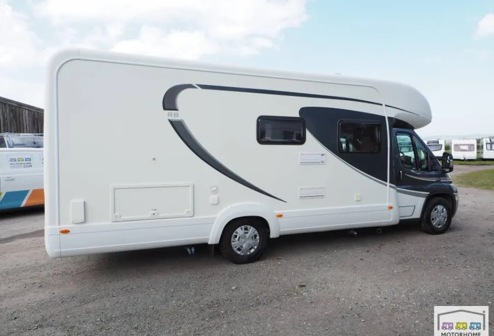 Auto-Trail Tracker Rb Lo-Line 2014