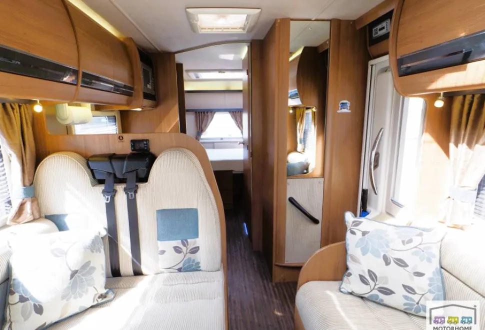 Auto-Trail Tracker Rb Lo-Line 2014