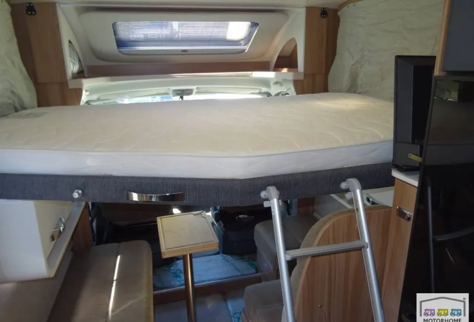 Swift Escape 604 Champagne 2018