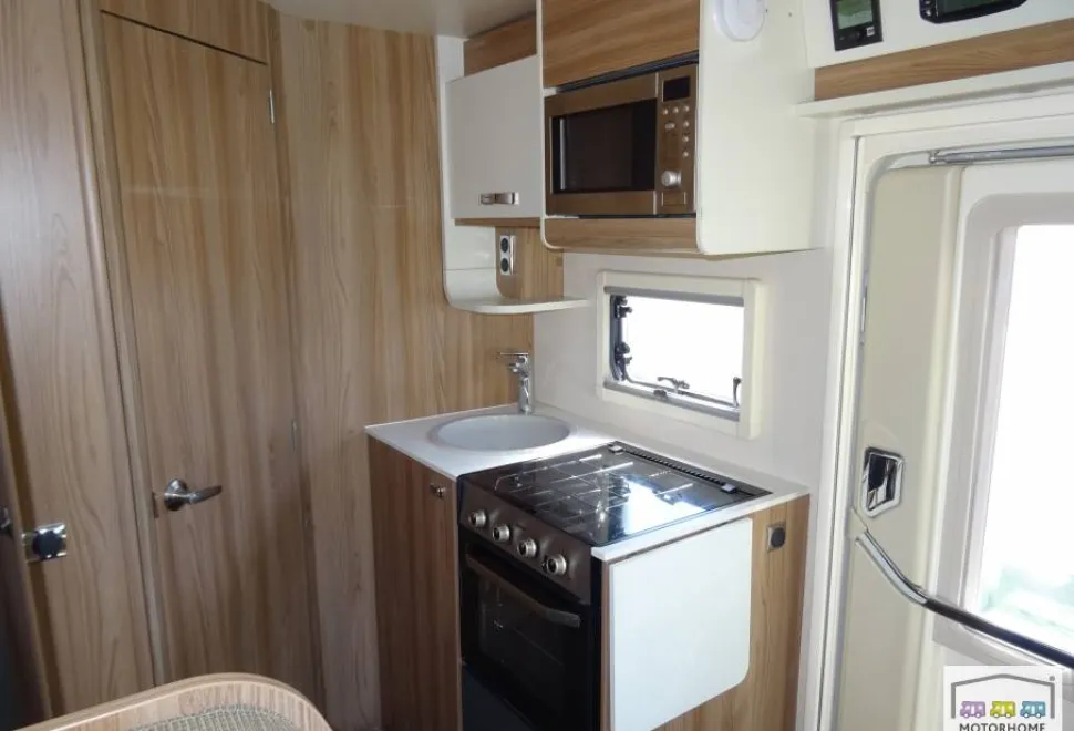 Swift Escape 604 Champagne 2018