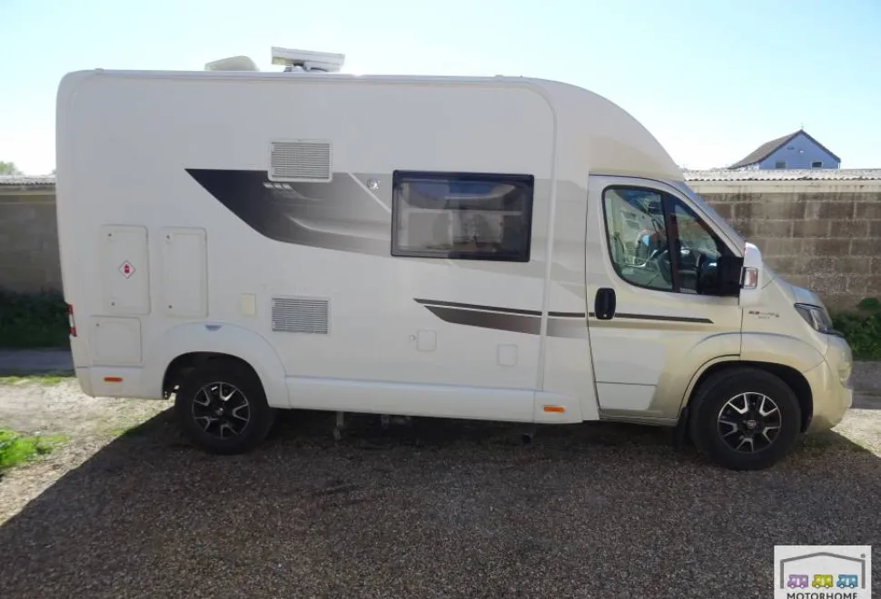 Swift Escape 604 Champagne 2018
