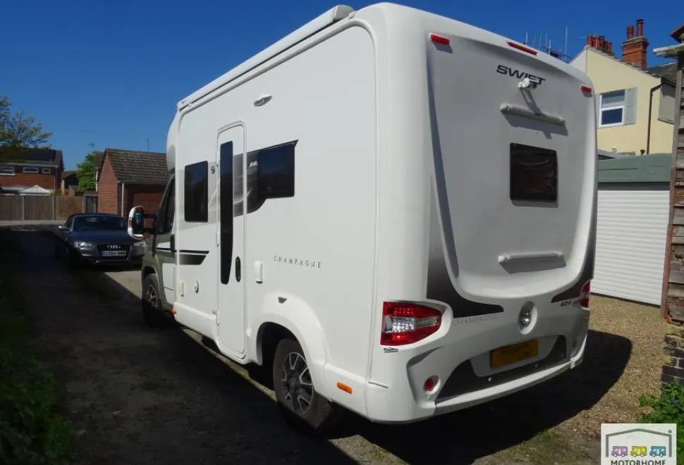 Swift Escape 604 Champagne 2018