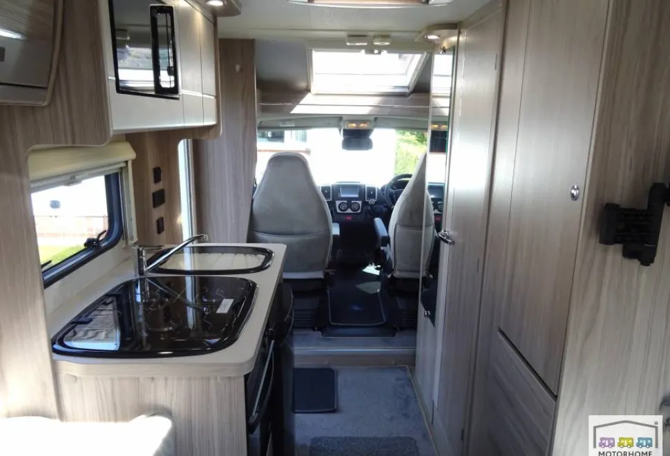 Elddis Sunseeker 120 2024