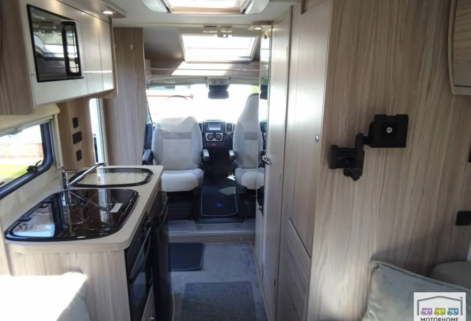 Elddis Sunseeker 120 2024