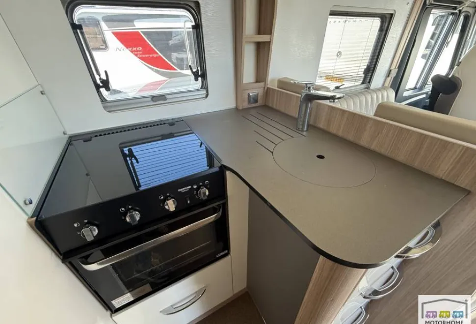 Burstner Ixeo IT 728G  2019