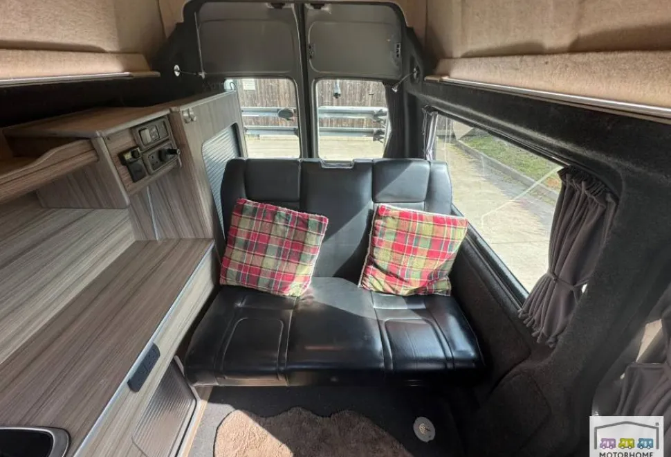 Volkswagen T30 Transporter  2009