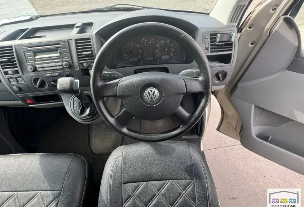 Volkswagen T30 Transporter  2009