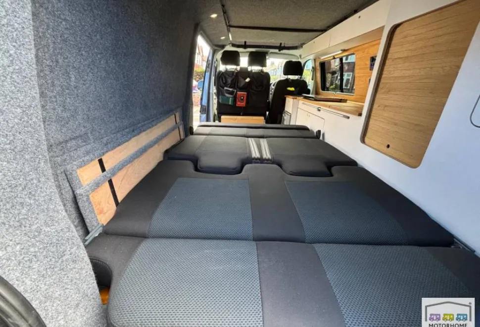 Volkswagen T30 Transporter Highline  2018
