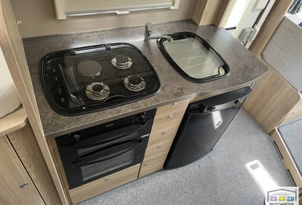 Elddis Chatsworth 194 2019