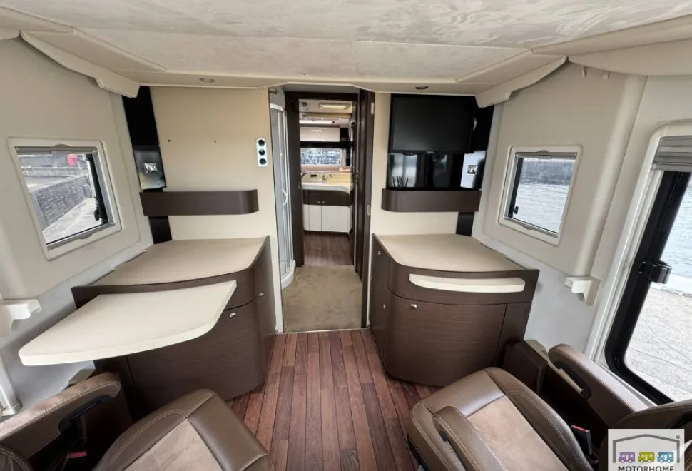 Concorde Carver  890 RRL  2017