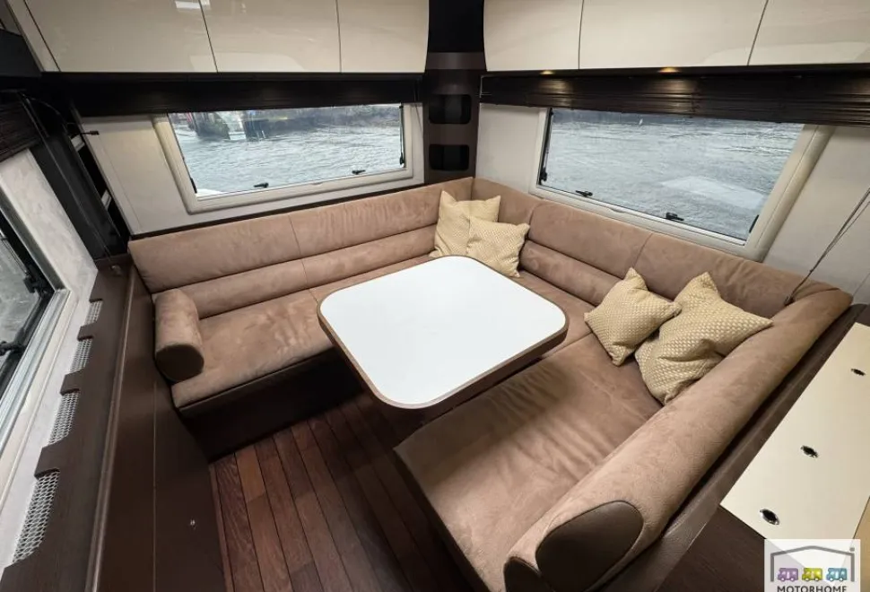 Concorde Carver  890 RRL  2017