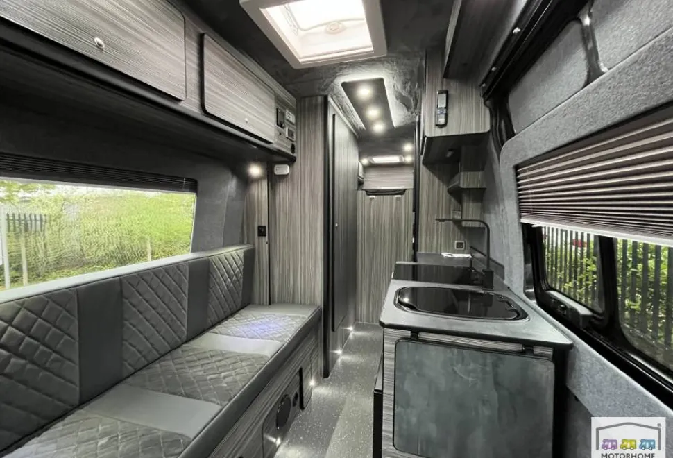 Iveco Daily Hi-Matic Race van 2023