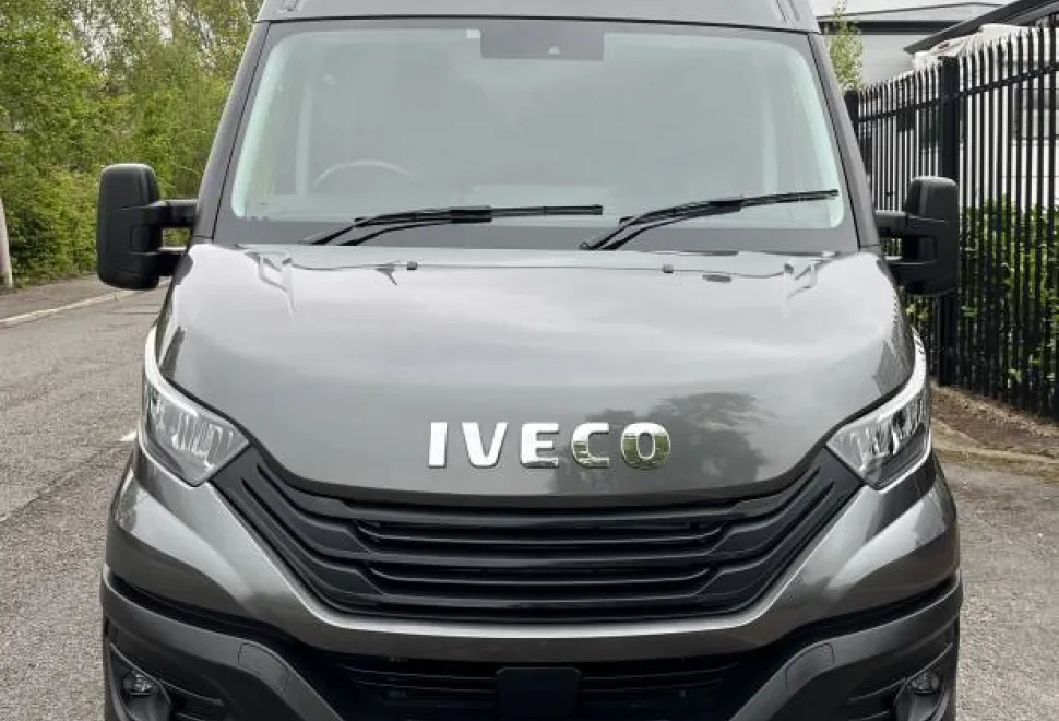 Iveco Daily Hi-Matic Race van 2023