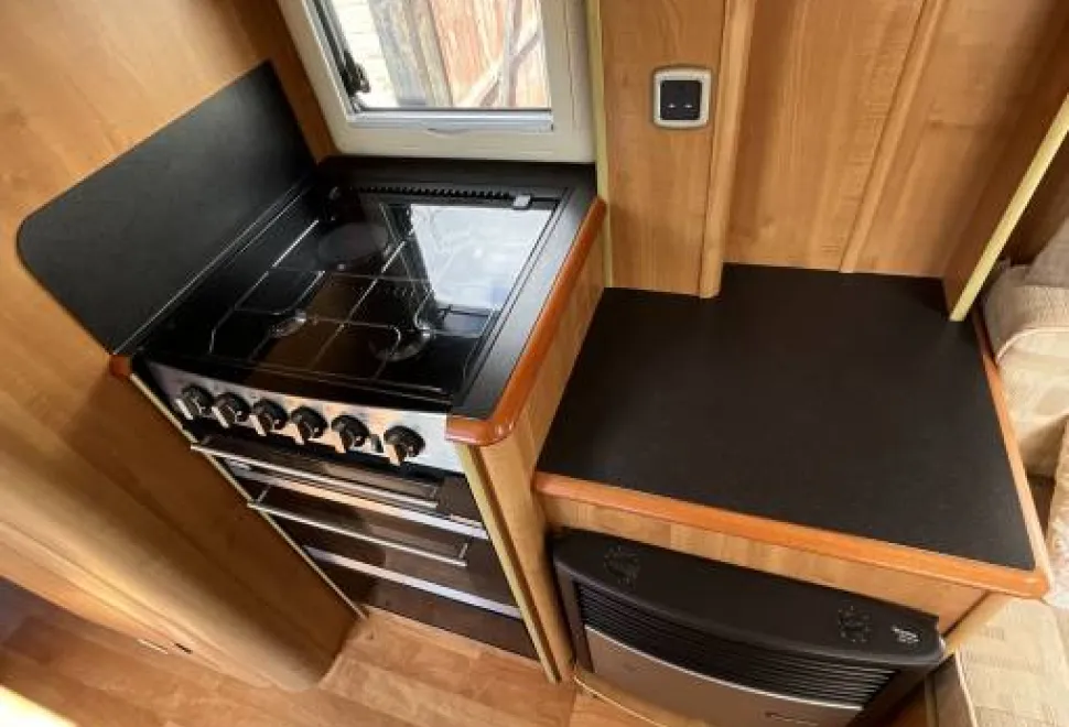 Auto-Trail Apache 634 2010