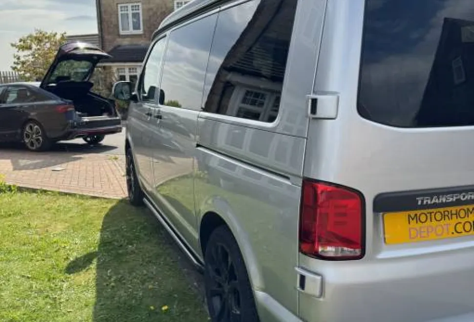 Volkswagen Campervan  2021
