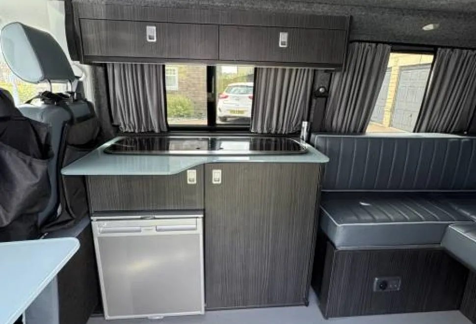 Volkswagen Campervan  2021