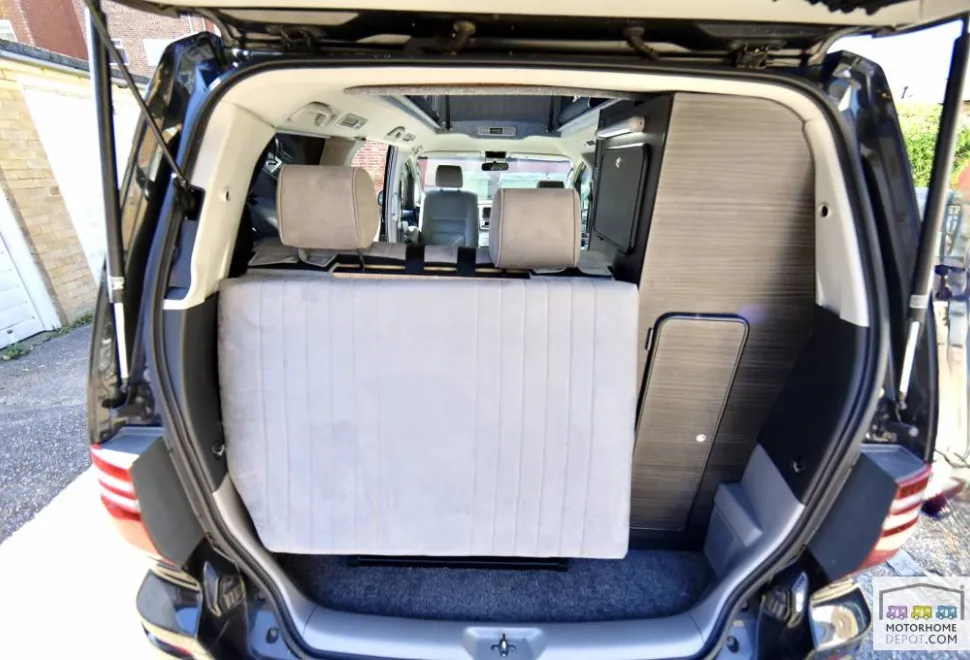Toyota Alphard  Camper Van 2007