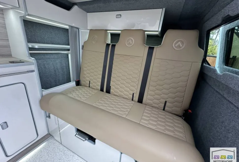 Volkswagen T7  2025