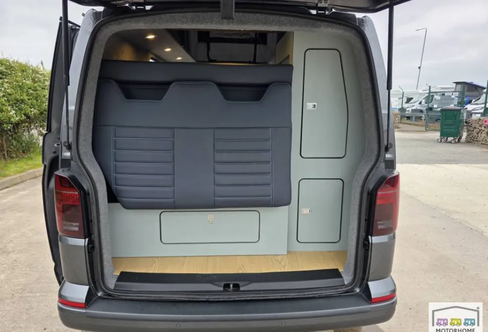 Volkswagen T6.1 Highline 2021