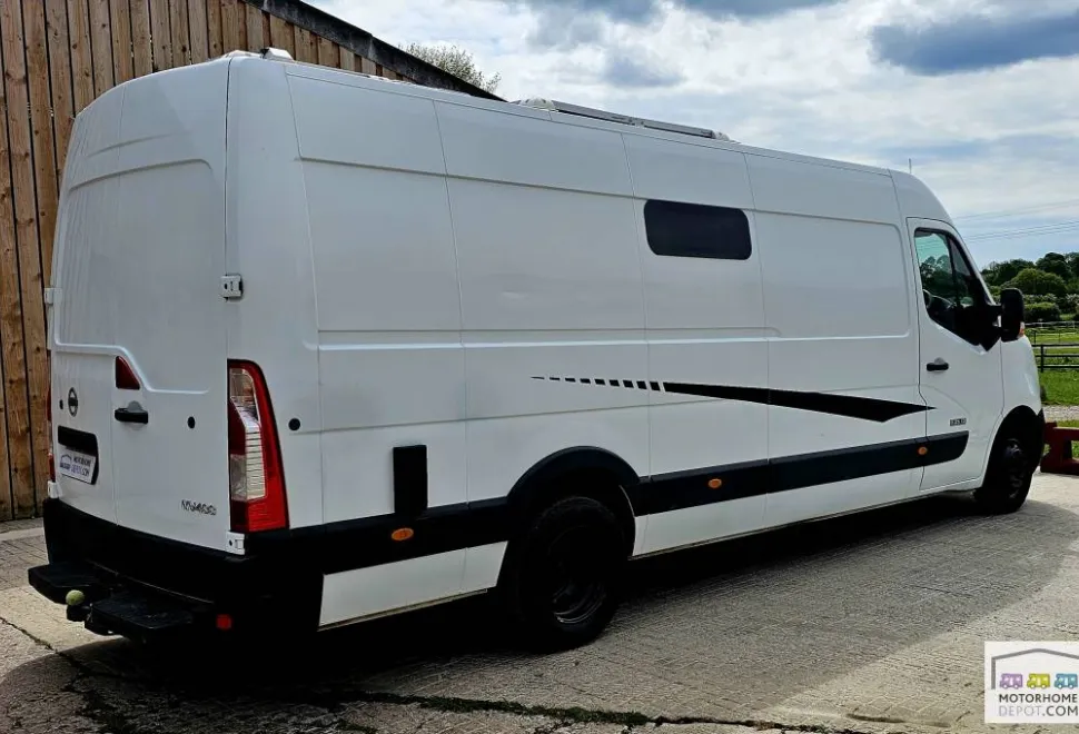 Nissan NV400   2013