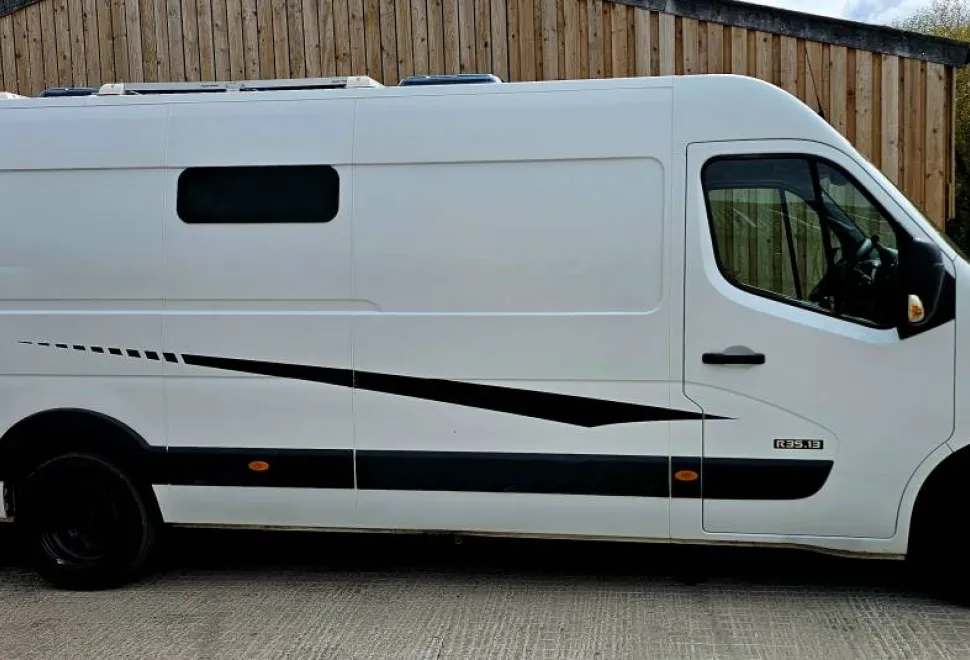 Nissan NV400   2013