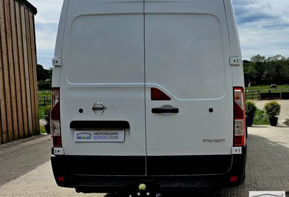 Nissan NV400   2013