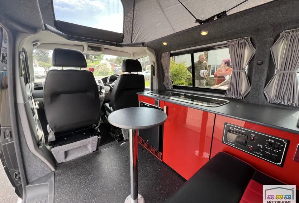 Volkswagen Transporter  2010