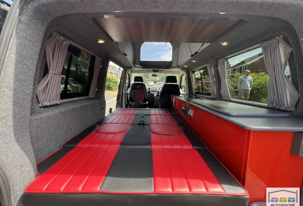 Volkswagen Transporter  2010