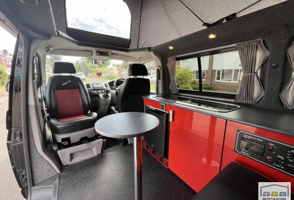 Volkswagen Transporter  2010