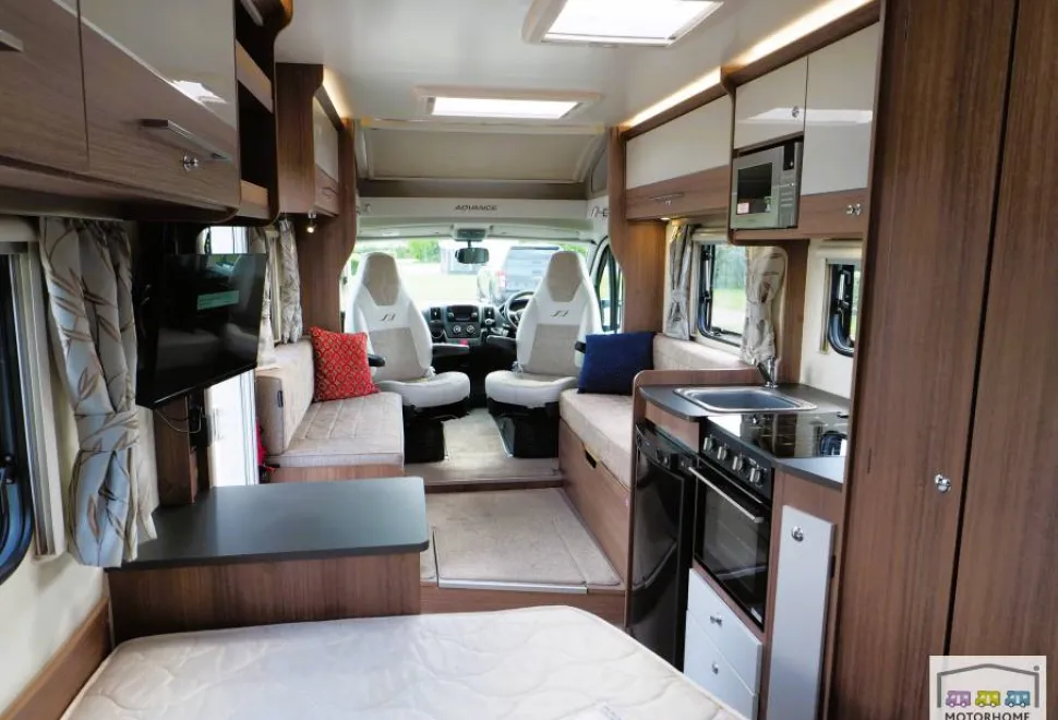 Bailey Advance 76-2 2019