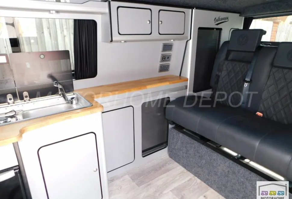 Volkswagen T30 Transporter Highline  2020