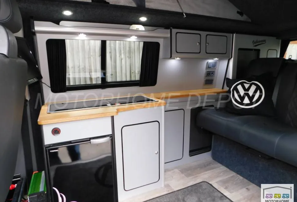 Volkswagen T30 Transporter Highline  2020