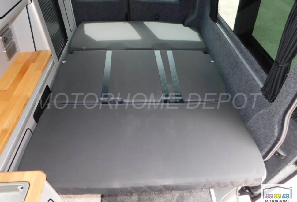 Volkswagen T30 Transporter Highline  2020