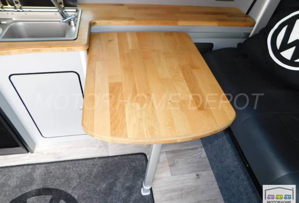 Volkswagen T30 Transporter Highline  2020