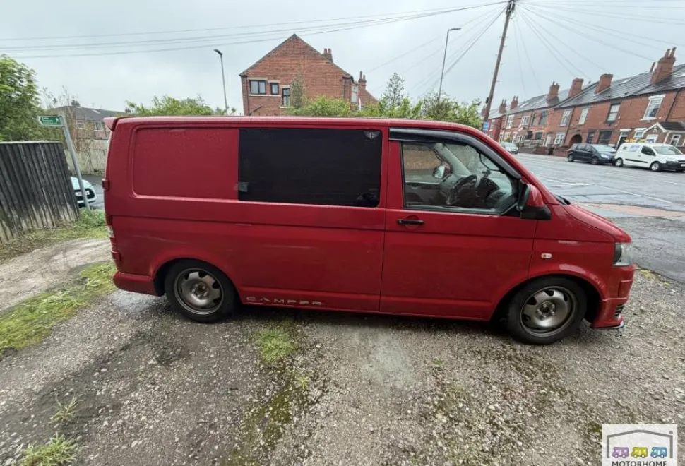 Volkswagen T5 Camper  2010