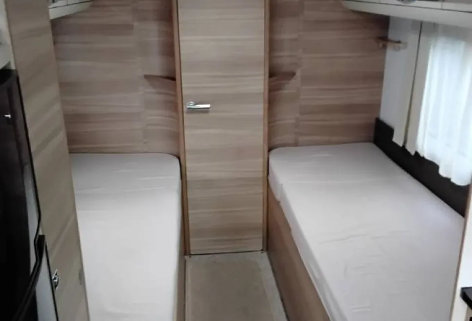 Adria Coral Axess S 670 Sl 2015