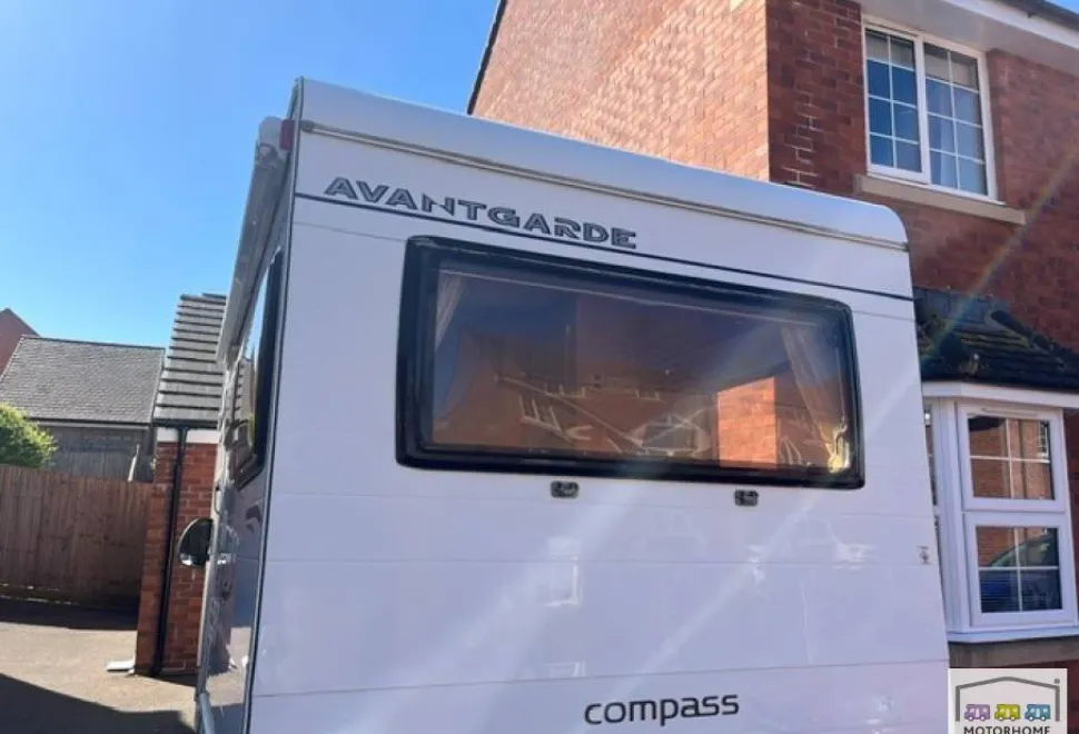Compass Avantgarde 120 2006