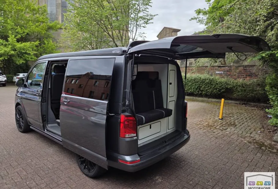 Volkswagen T6.1 Transporter Highline  2020