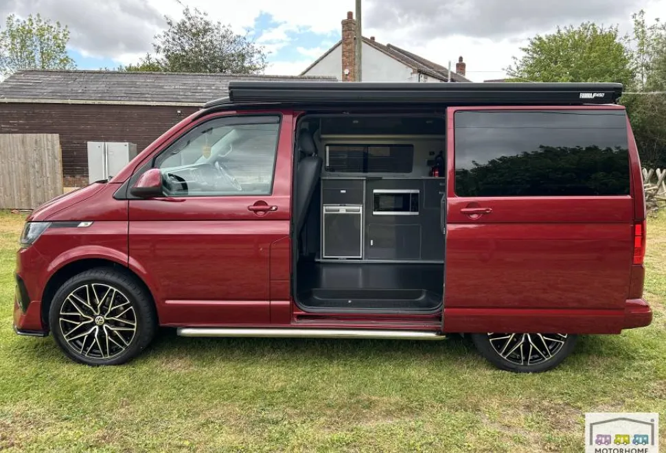 Volkswagen T6.1 Transporter Highline  2023